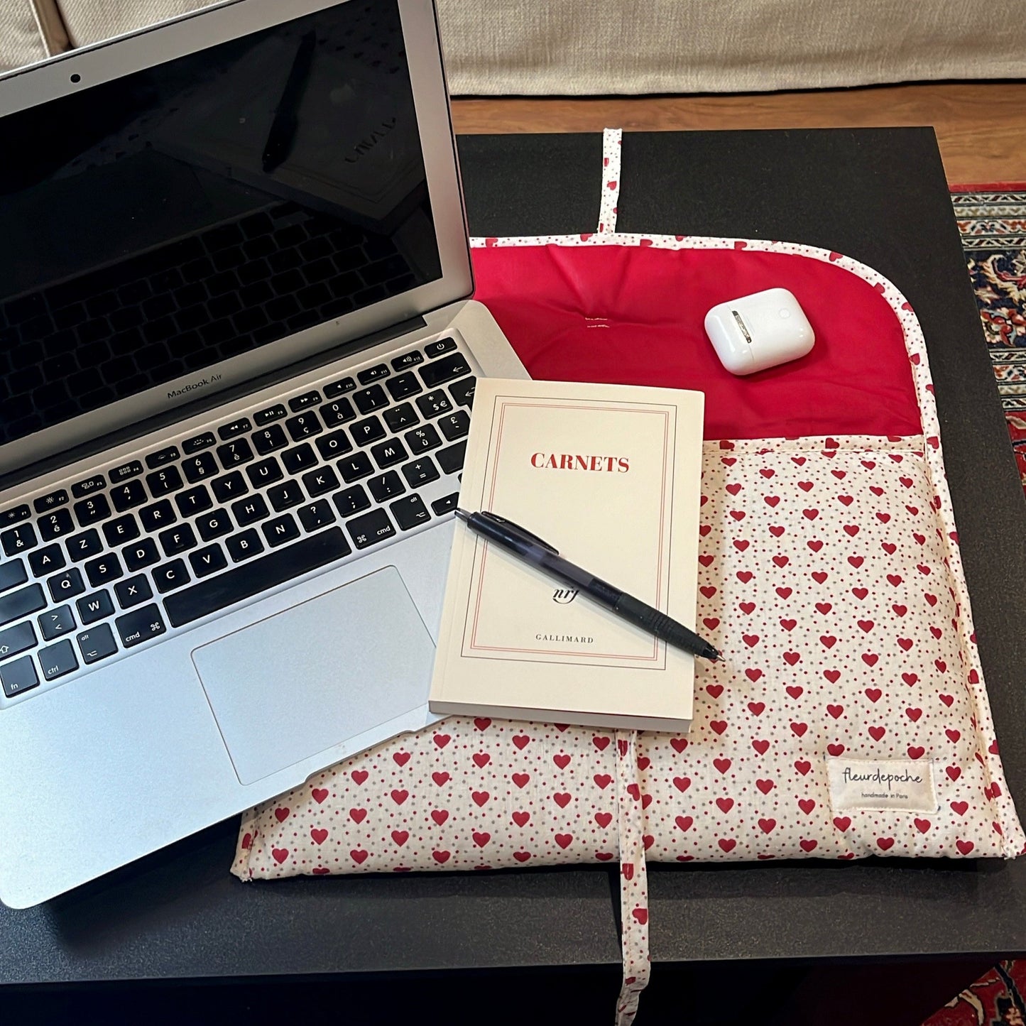 Laptop sleeve