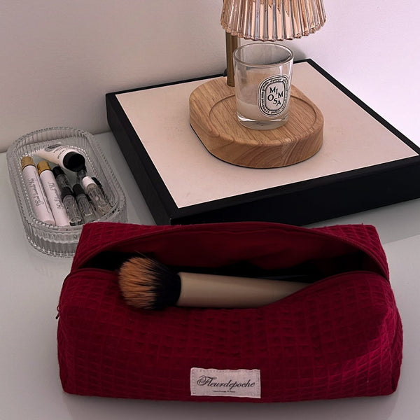 Brush & Pencil case "nid bordeaux"